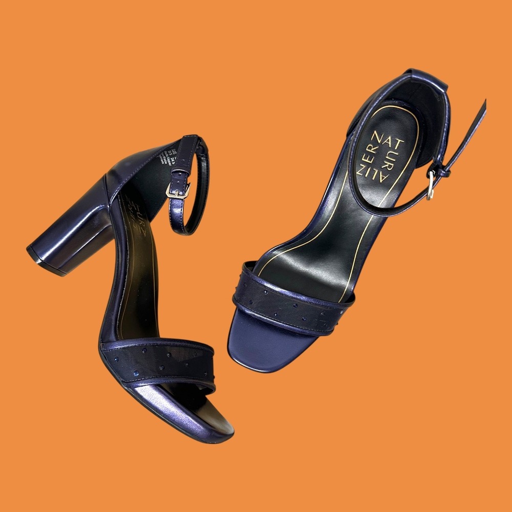 New Naturalizer Joy 2 Purple Metallic‎ Block Heel Ankle Strap Dress Sandals Sz 8
